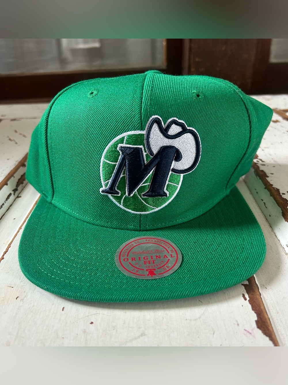 NBA Dallas Mavericks Green Mitchell & Ness Snapback New With Cardboard Insert